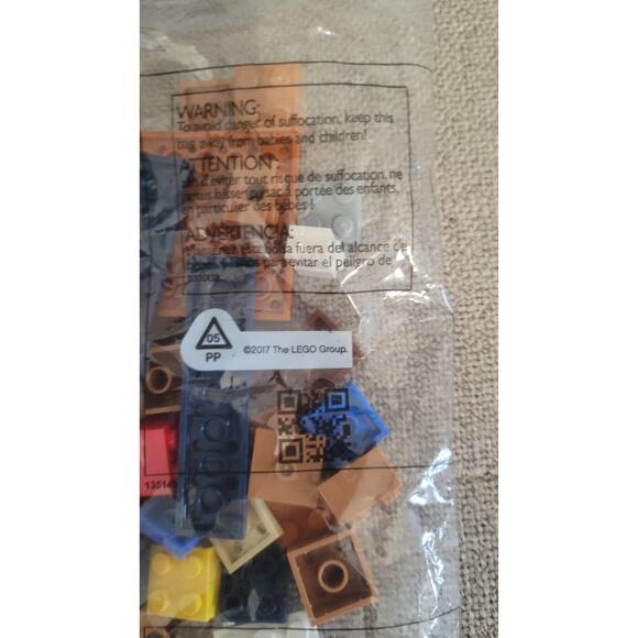 LEGO Minecraft The Trading Post 21167 (201 pcs) Set – Sealed Bags, Open Box,... - Picture 9 of 9